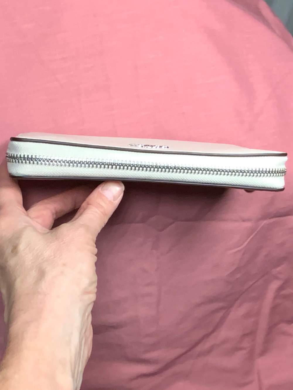 NWOT - Coach Cream Leather Zip around Wallet - Picture 3 of 15